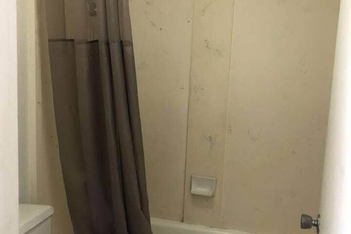 Room 11 of 30